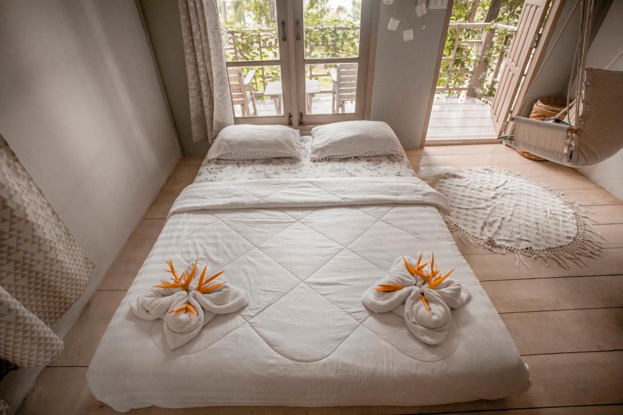 Cozy Huts Ξενοδοχείο Τρατ Δωμάτιο φωτογραφία