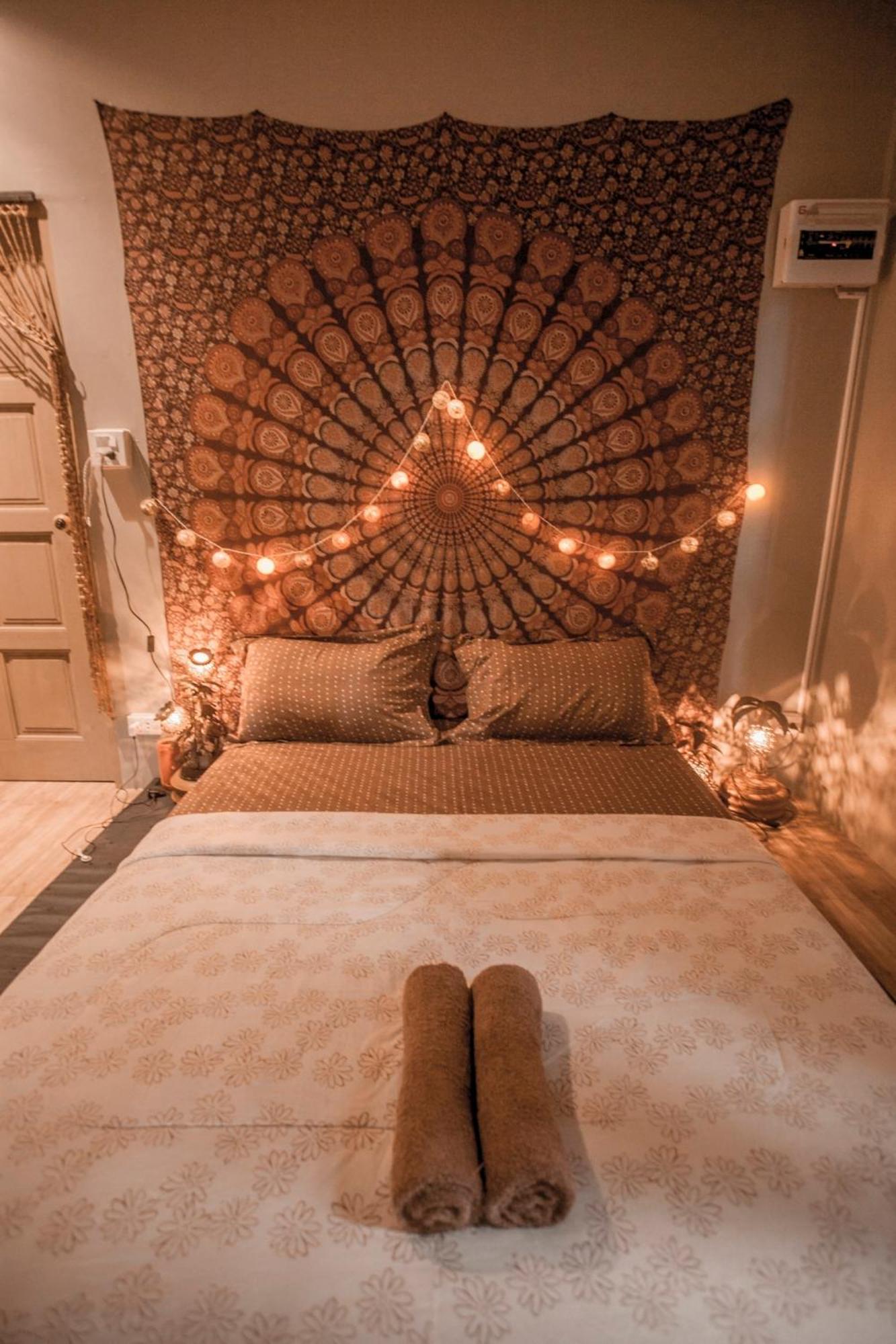 Cozy Huts Ξενοδοχείο Τρατ Δωμάτιο φωτογραφία